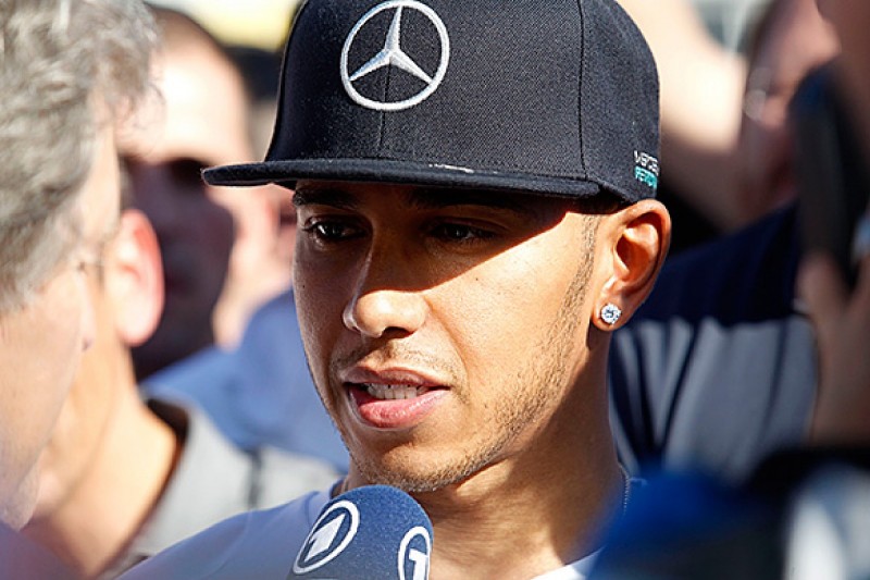 Mercedes F1 team says new Lewis Hamilton deal is a priority