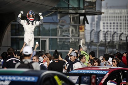 Shanghai WTCC: Jose Maria Lopez wins as Citroen clinches 2014 title