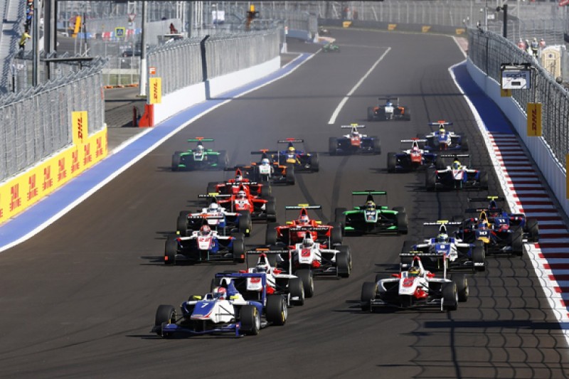 Sochi GP3: Dean Stoneman dominates on Koiranen return