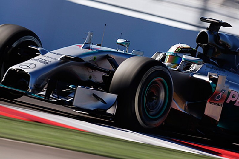 Russian GP: Lewis Hamilton still in control in final practice