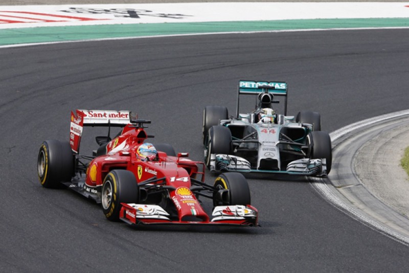 Mercedes eyes Alonso as F1 2016 option if it cannot keep Hamilton