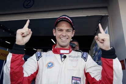 Beijing Goldenport WTCC: Tom Chilton takes pole in ROAL Chevrolet