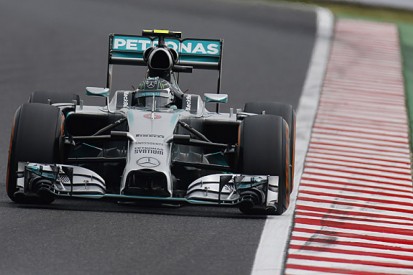 Japanese GP: Rosberg tops final practice as Hamilton crashes