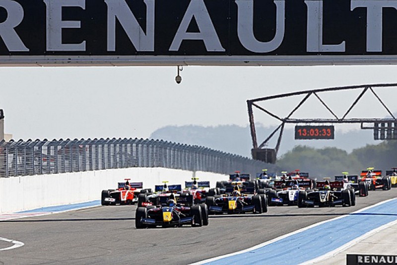 Paul Ricard FR3.5: Sainz extends lead with victory in race one