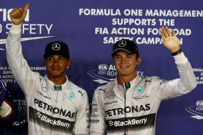 Singapore GP: Hamilton beats Rosberg to pole by 0.007s
