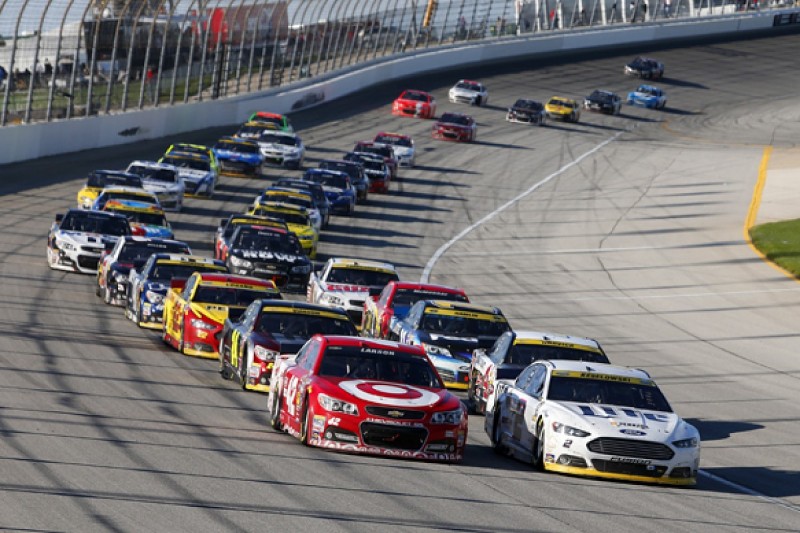 Chicagoland NASCAR: Brad Keselowski begins Chase with victory