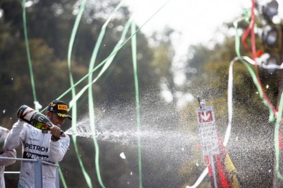 Italian GP: Lewis Hamilton wins from Nico Rosberg at Monza