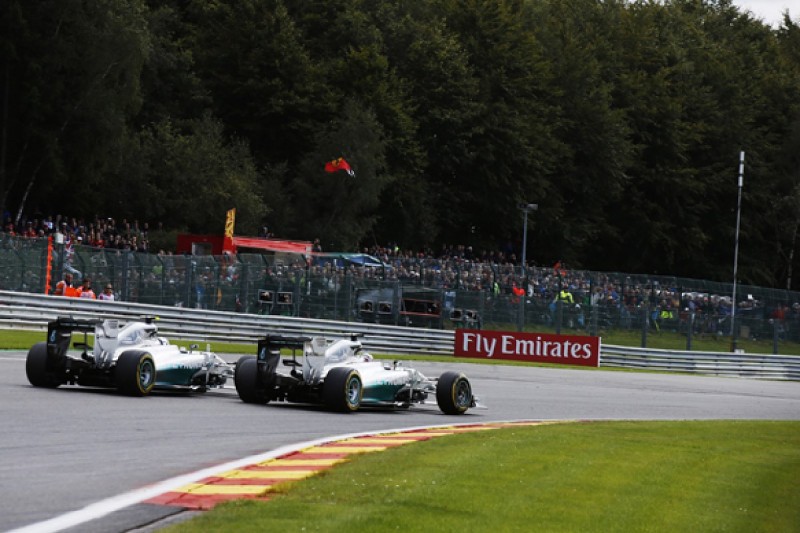 Mercedes: Rosberg and Hamilton still free to race despite collision