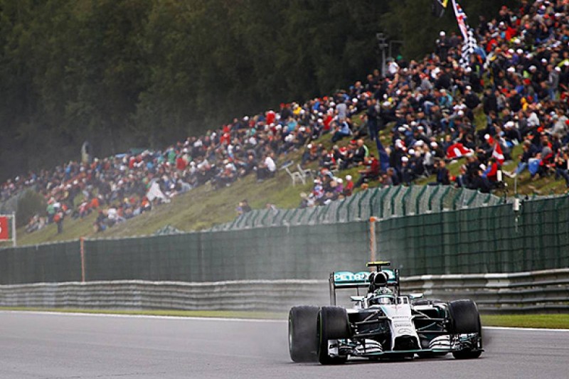 Belgian GP: Nico Rosberg takes pole position at wet Spa