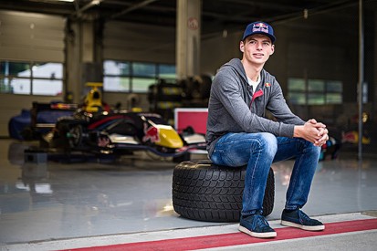 Max Verstappen to race with Toro Rosso F1 team in 2015