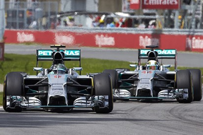 Lewis Hamilton and Nico Rosberg 'incredible' - Mercedes F1 boss