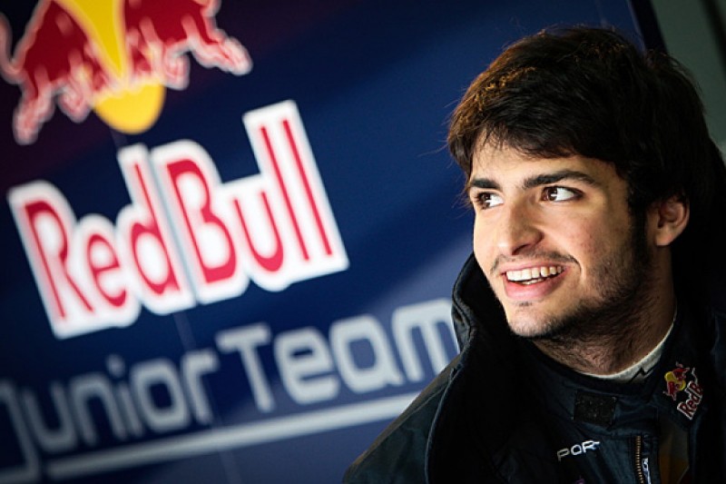 Red Bull tells Carlos Sainz Jr to focus on FR3.5 title, not F1 seat