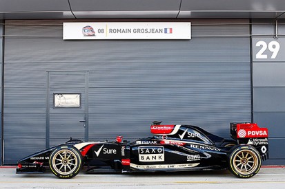 Lotus gives 18-inch tyres debut during Silverstone F1 test