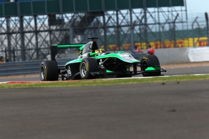 Silverstone GP3: Yelloly sets practice pace as Stoneman crashes