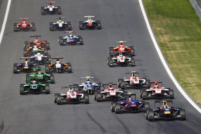 Red Bull Ring GP3: Alex Lynn leads commanding Carlin one-two