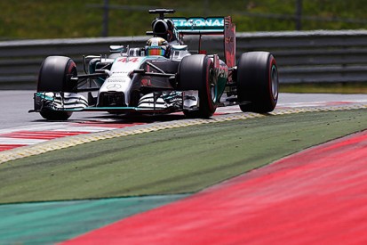 Austrian GP: Lewis Hamilton baffled by Q3 spin