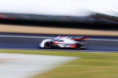 Le Mans 24 Hours: Audi closing on one-two into final hour