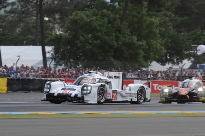 Le Mans 24 Hours: Porsche leads Toyota after four hours