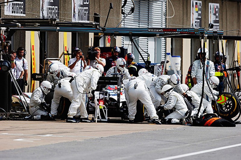 Massa thinks pit blunder cost Williams F1 team victory in Canada