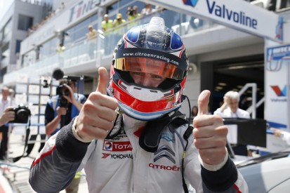 Moscow WTCC: Jose Maria Lopez in control in race one