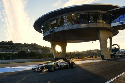 Jerez testing blog: Hamilton builds solid foundations