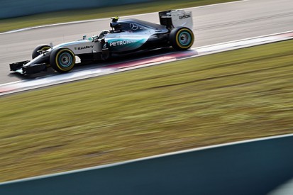 China tech: Mercedes reacts with new wing