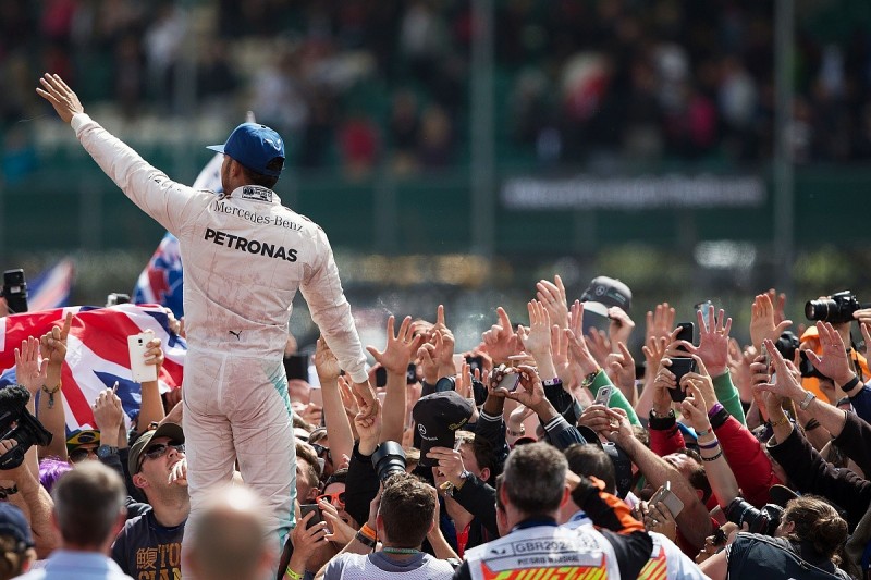 How Hamilton dominated Rosberg