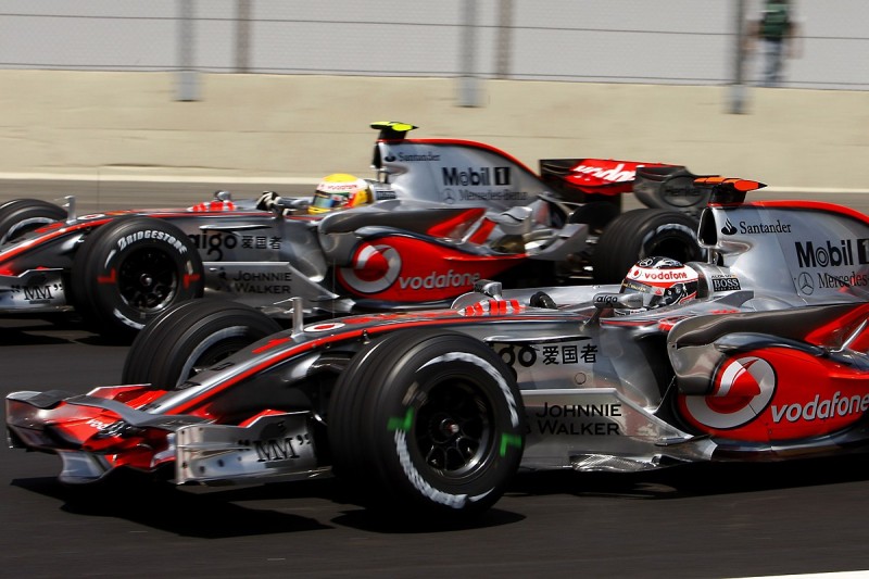 How to manage team-mates in F1