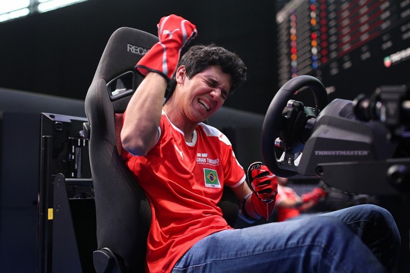 The driver blending virtual and real-life racing rostrums