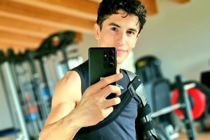 Indoorcycling und Gewichte: Marc Marquez trainiert wieder