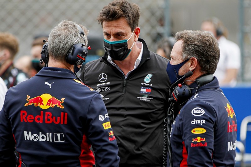 Toto Wolff: Red Bull mit Perez "wesentlich stärkerer Gegner"