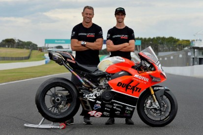 Troy Bayliss holt ehemaliges Valentino-Rossi-Crewmitglied in sein Team
