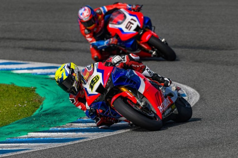 Honda opfert Testtag: Bautista und Haslam mit neuen HRC-Teilen unterwegs