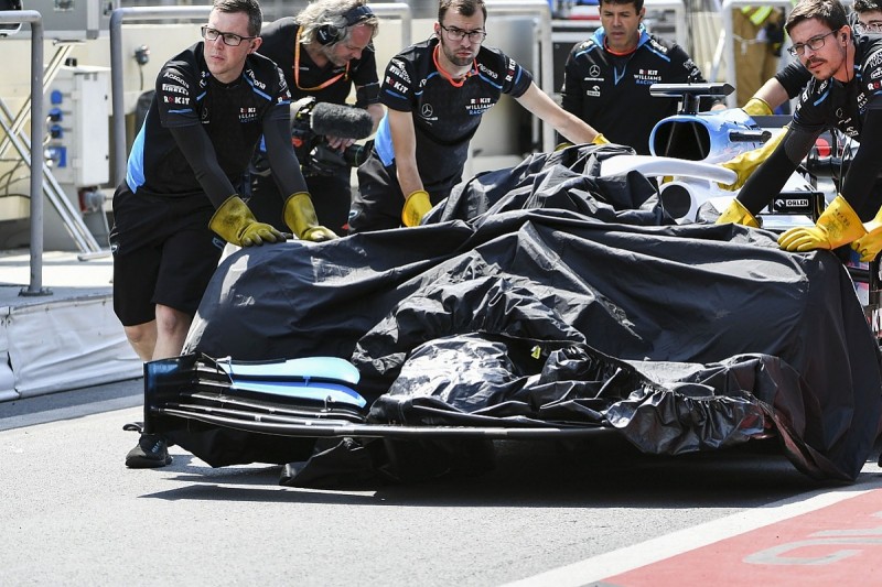 Baku F1 drain crash "10-15mm" from being "much worse" - Russell
