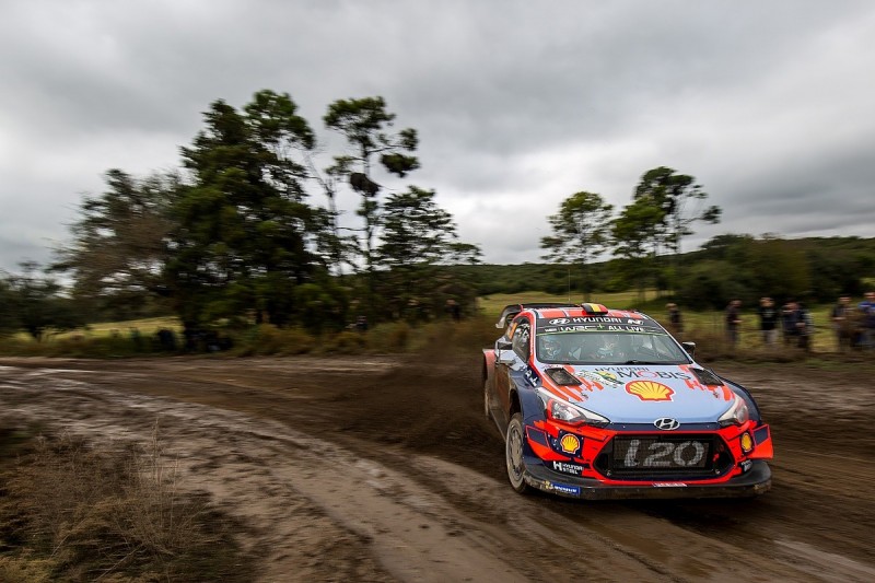 WRC Rally Argentina: Neuville into lead after Tanak spins