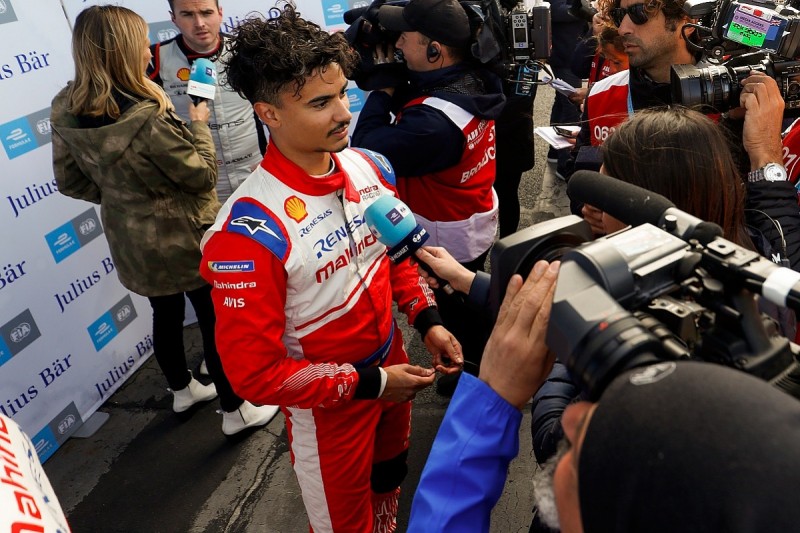 Wehrlein loses FE Paris pole as both Mahindra drivers disqualified
