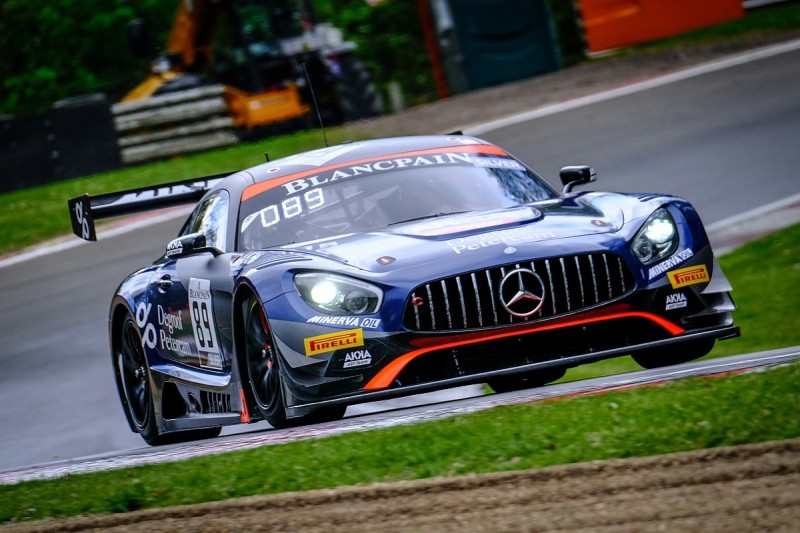 Nico Bastian and Thomas Neubauer take Blancpain Brands Hatch victory