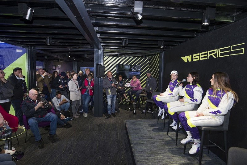 W Series frontrunners felt pressure of media interest in first race