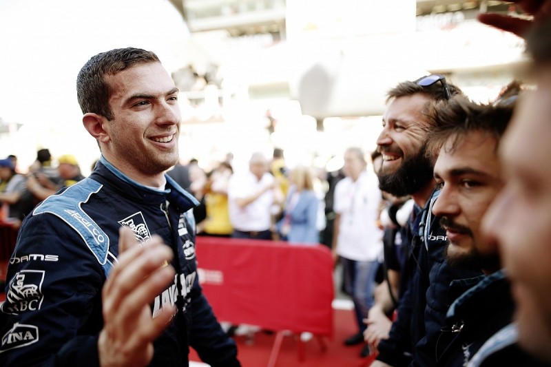 Barcelona F2: Williams reserve Nicholas Latifi wins thriller