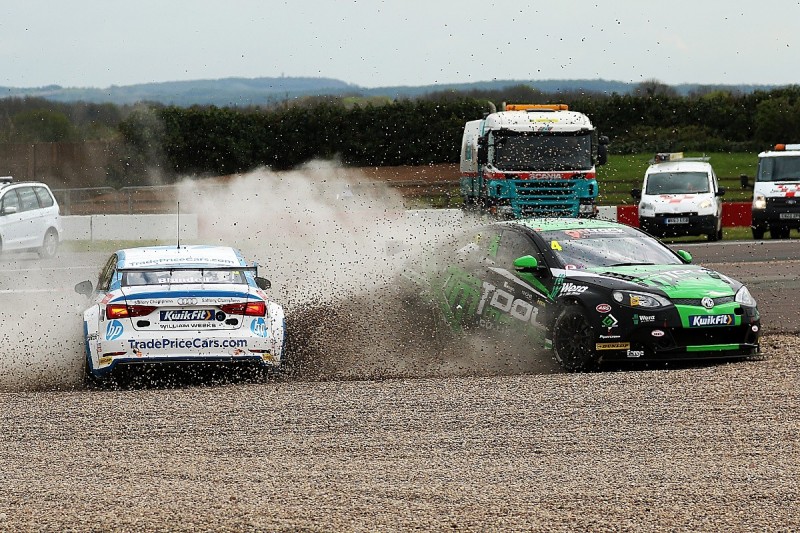 Mark Blundell confused by some 2019 BTCC driving standards