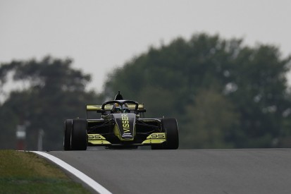 Zolder W Series: Beitske Visser and Jamie Chadwick lead practice
