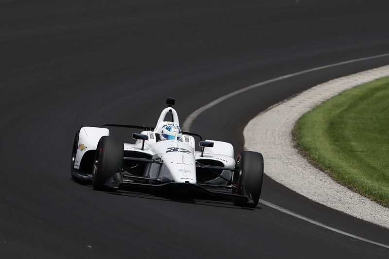 Heavy practice crash for Kaiser threatens Juncos's Indianapolis 500