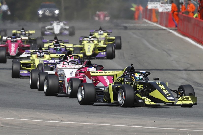 W Series Zolder: Visser dominates disrupted race ahead of Chadwick