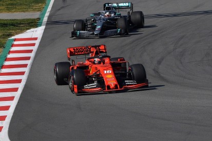 Ferrari F1 pressure can't push Mercedes 'over the edge' - Hamilton