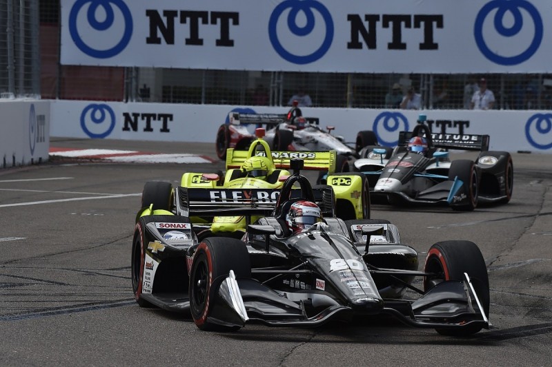 Ed Jones injures hand in St Petersburg IndyCar crash