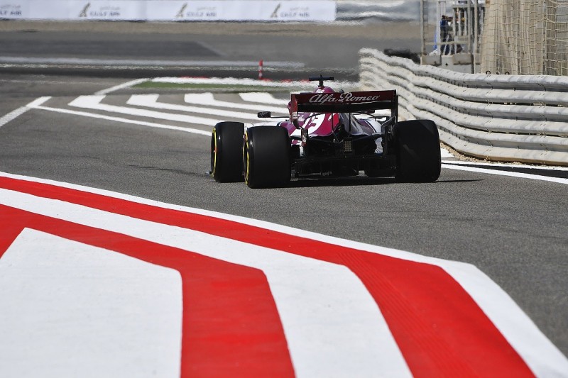 Alfa Romeo's Bahrain FP2 interrupted by car cooling problems