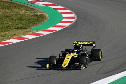 Daniel Ricciardo makes Renault F1 debut as RS19 shakedown happens