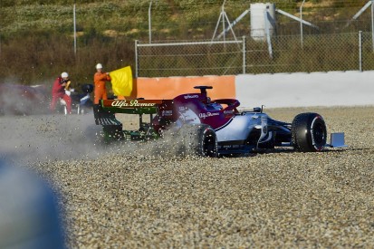 Barcelona F1 testing spins make Grosjean query tyre blanket rules