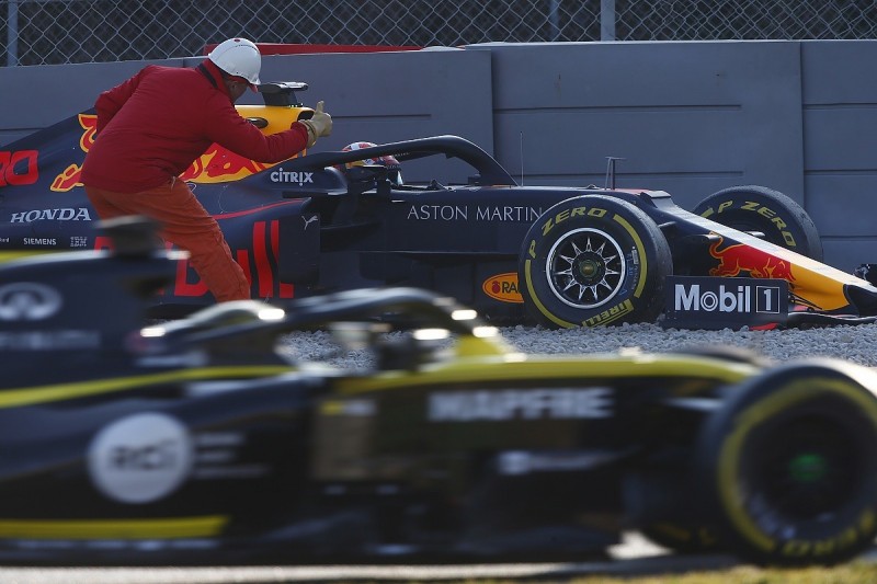 Video: Who's in trouble in Formula 1 testing behind Ferrari?