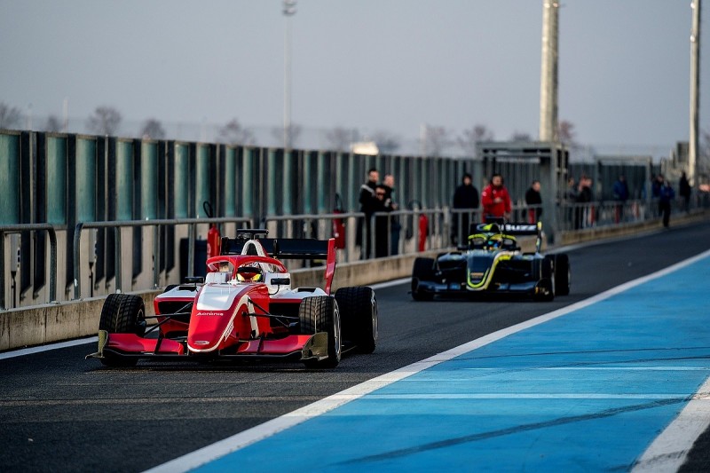 FIA F3 field drives new 2019 car for the first time in a shakedown